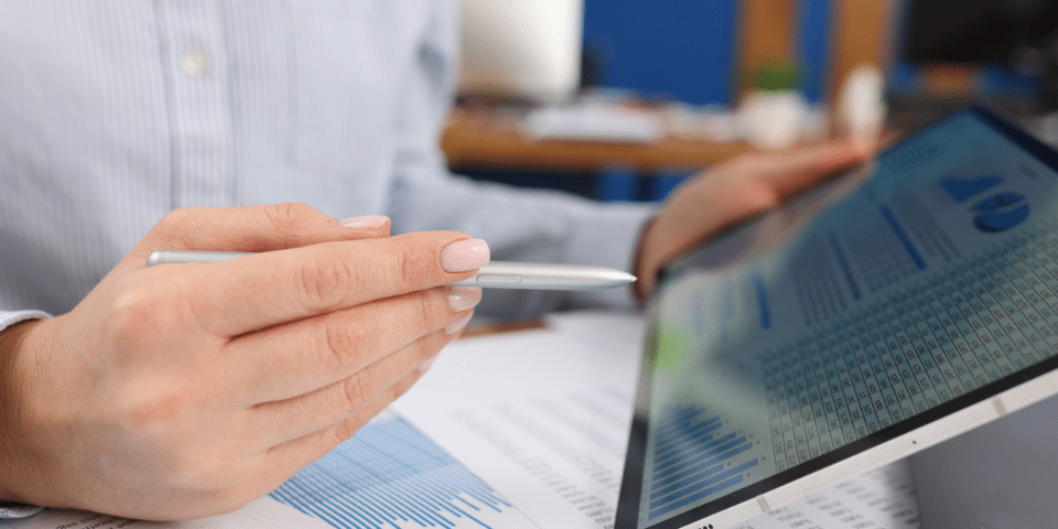 Beyond the Basics: Benchmarking Employee Benefits for Market Leaders